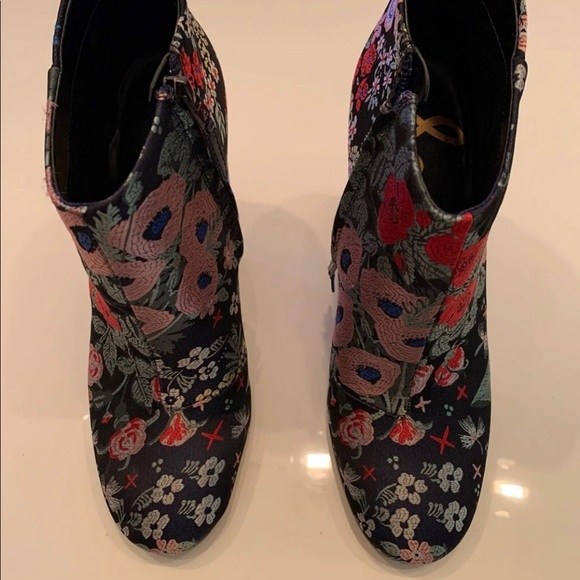 Sam Edelman Booties - Picture 3 of 8